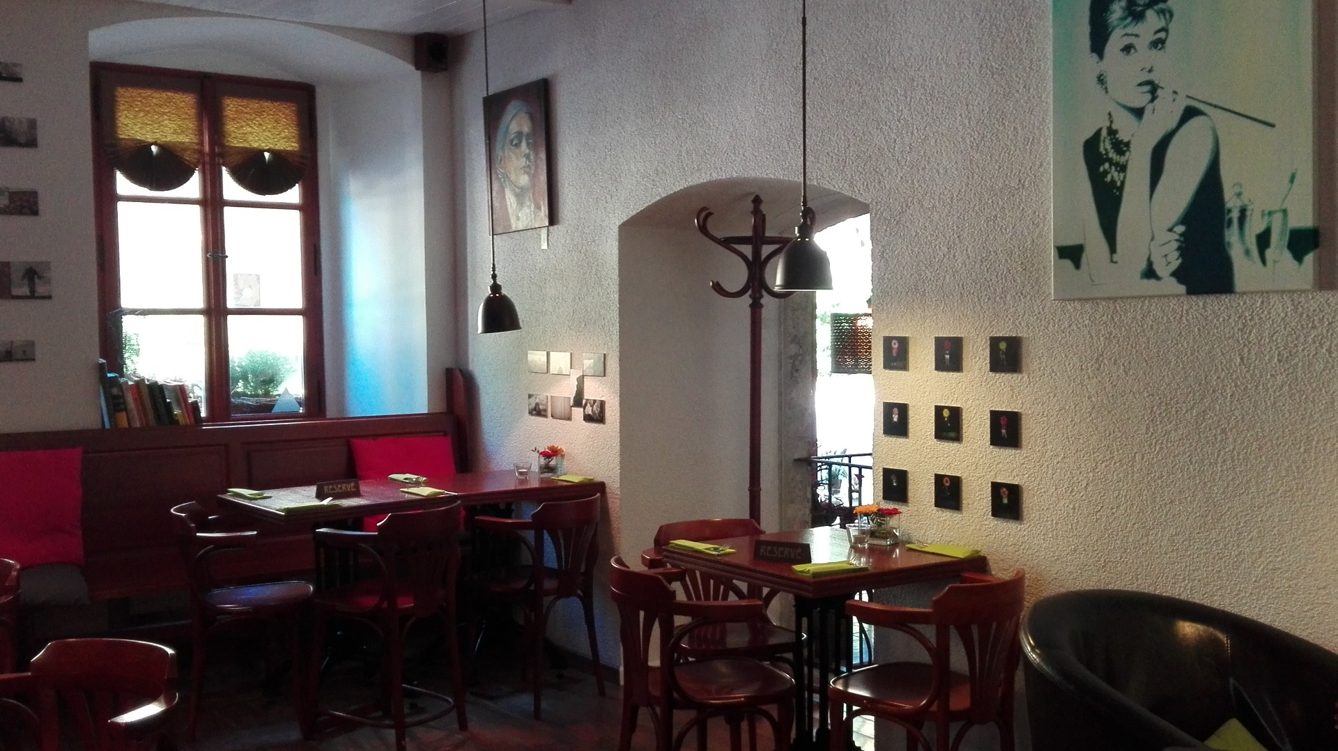 Večerní osvětlení restaurace